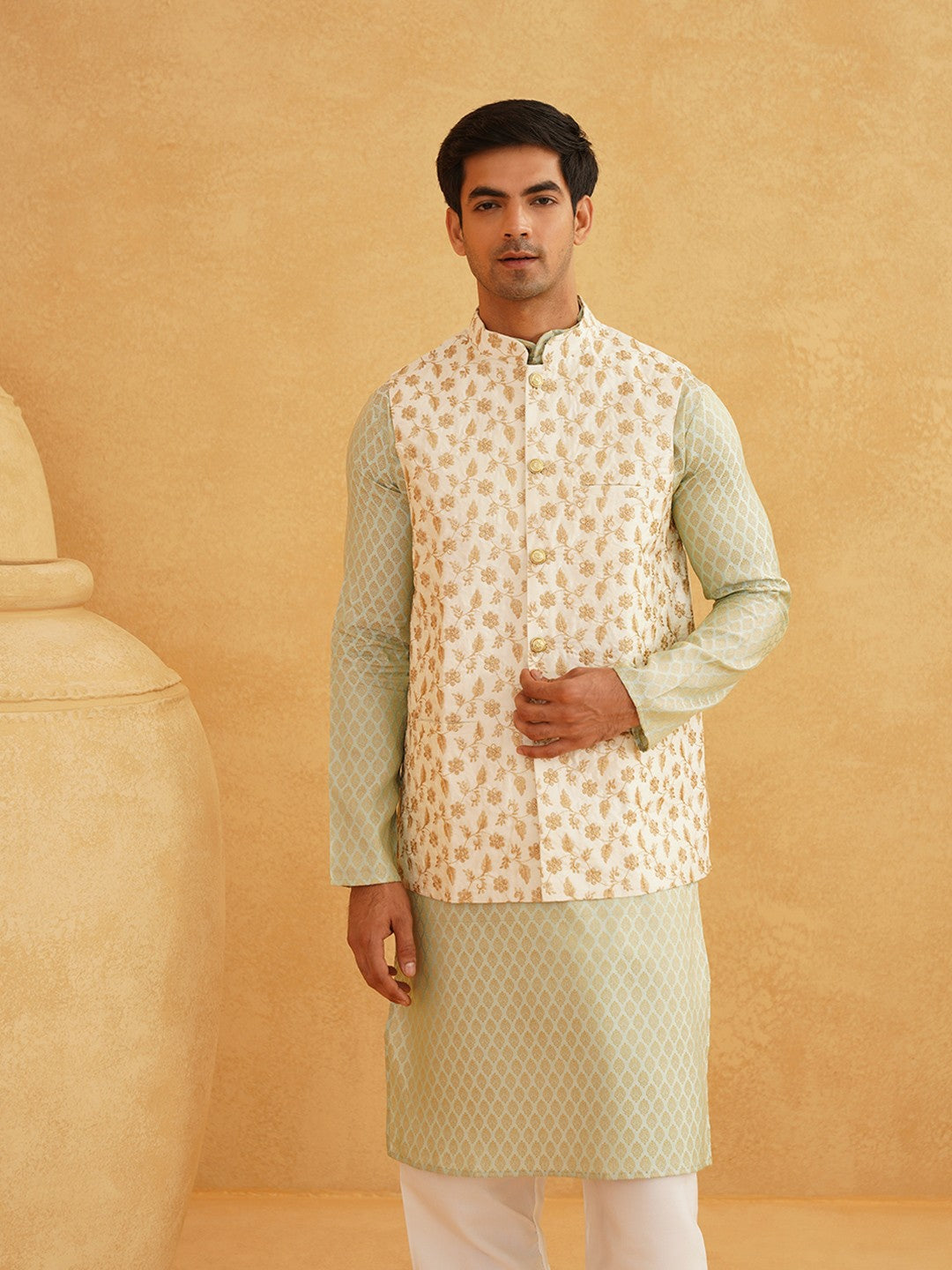 Men’s Woven Design Kurta Set with Churidar & Nehru Jacket – Contemporary Ethnic Ensemble