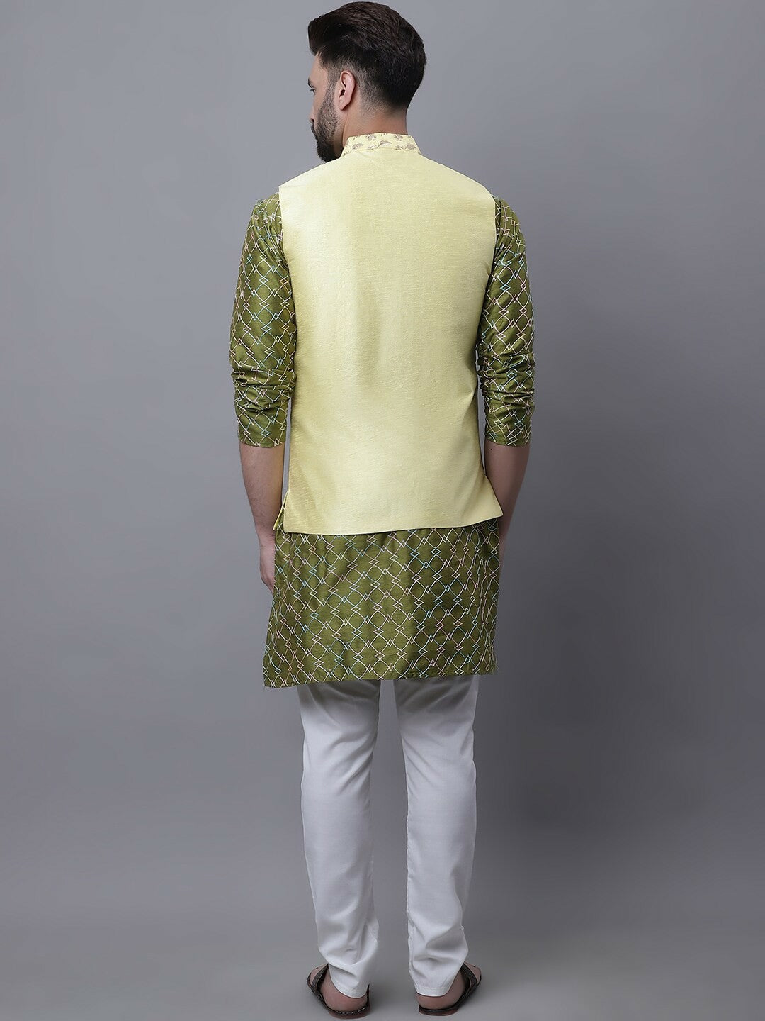 Men’s Embroidered Thread Work Kurta Set with Pyjamas & Nehru Jacket – Refined Traditional Ensemble