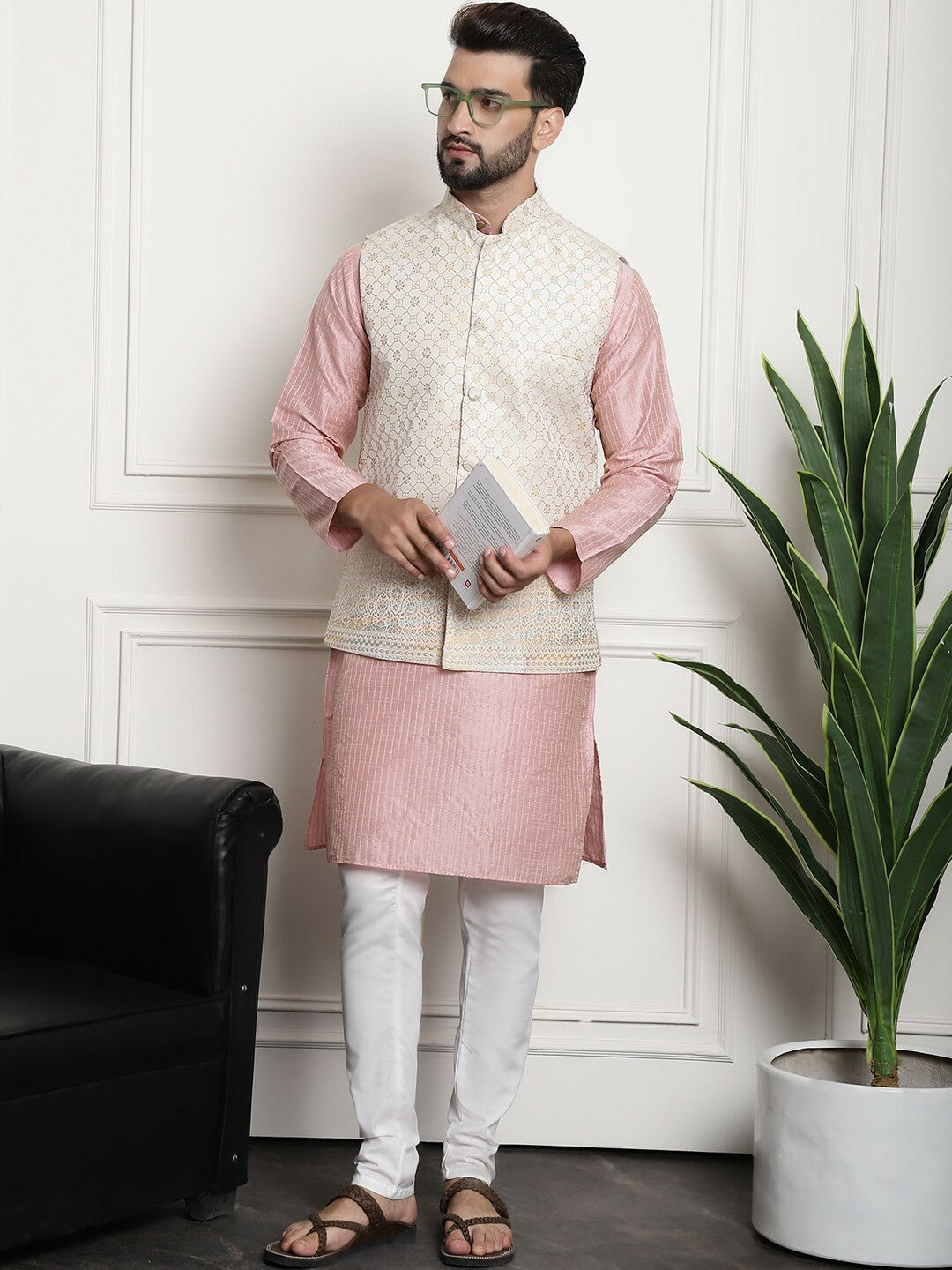 Men’s Striped Regular Kurta Set with Churidar & Nehru Jacket – Traditional Elegance