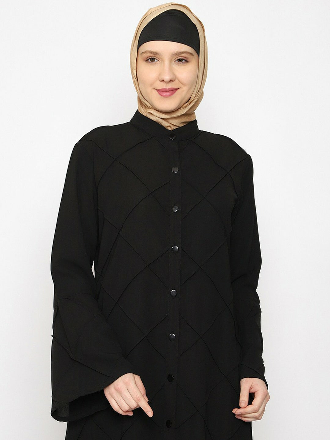 Elegant Patterned Abaya Burqa – Modest Islamic Wear with Bell Sleeves & Pleated Design