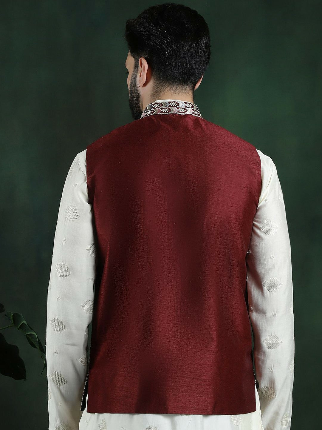 Men’s Geometric Woven Nehru Jacket – Contemporary Elegance