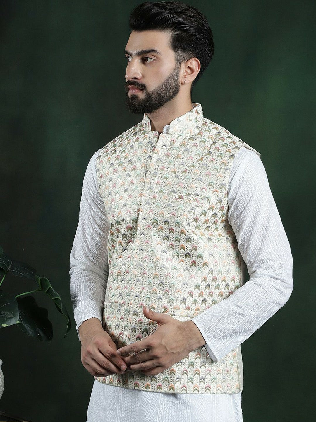 Men’s Embroidered Woven Nehru Jacket – Timeless Elegance