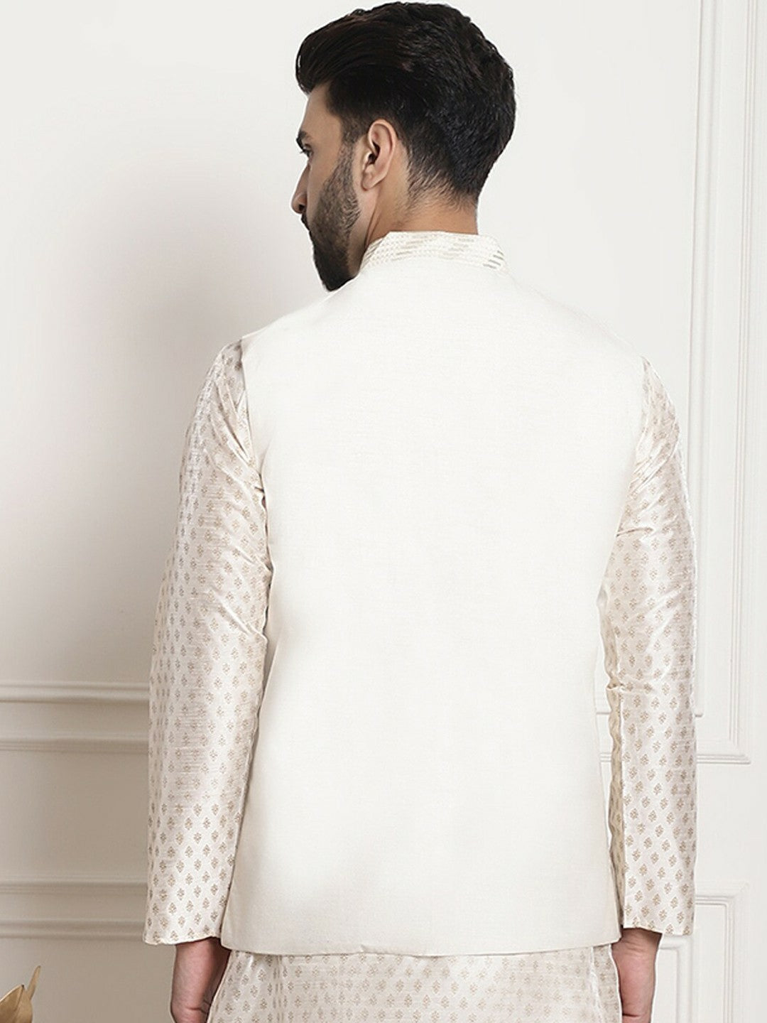Men’s Embellished Silk Nehru Jacket – Luxe Festive Appeal