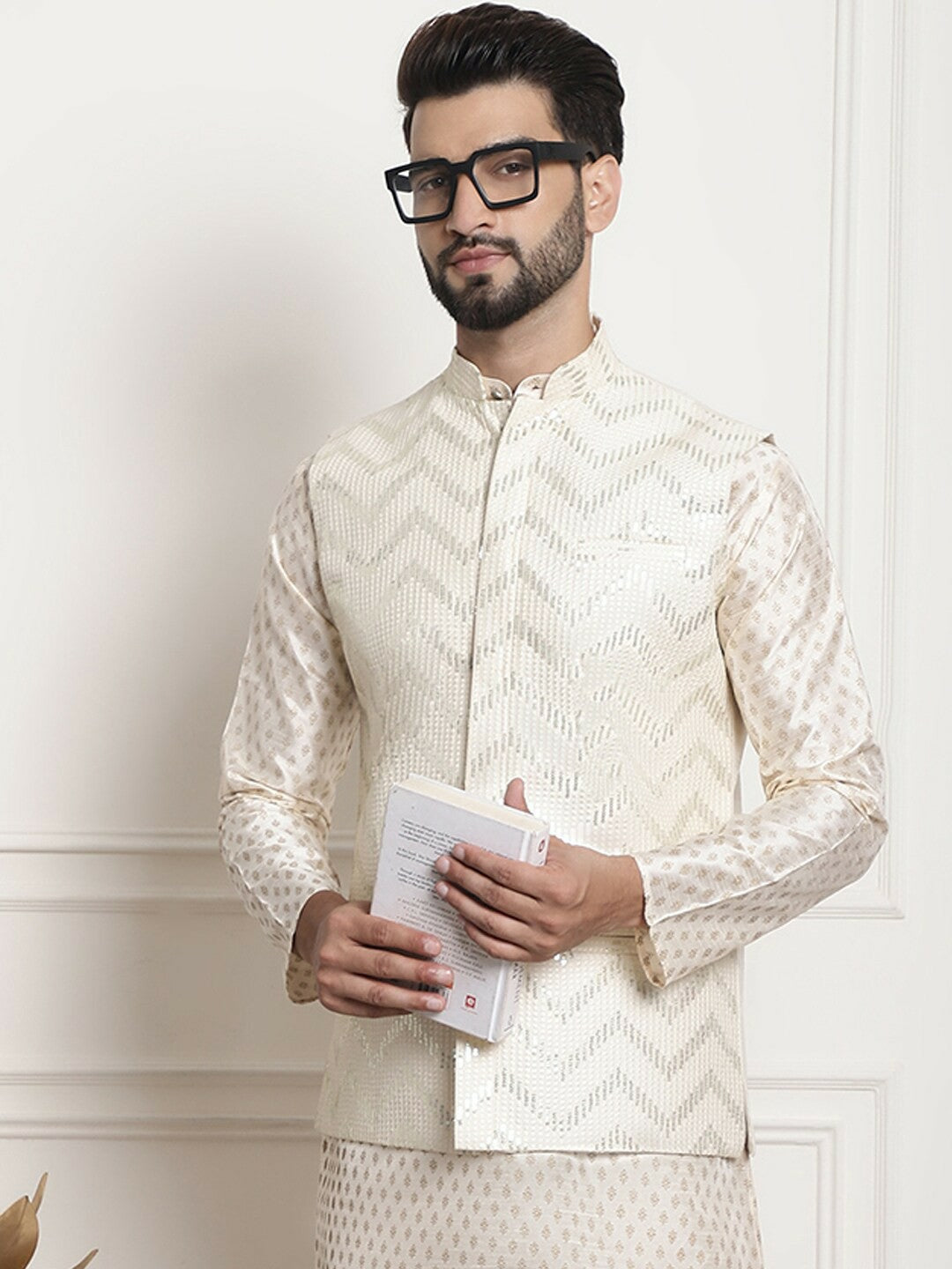 Men’s Embellished Silk Nehru Jacket – Luxe Festive Appeal