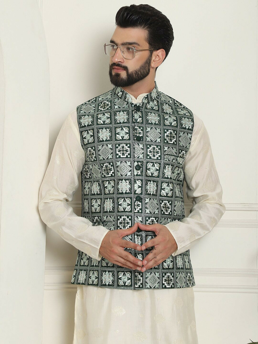 Men’s Premium Embroidered Nehru Jacket – Traditional Elegance