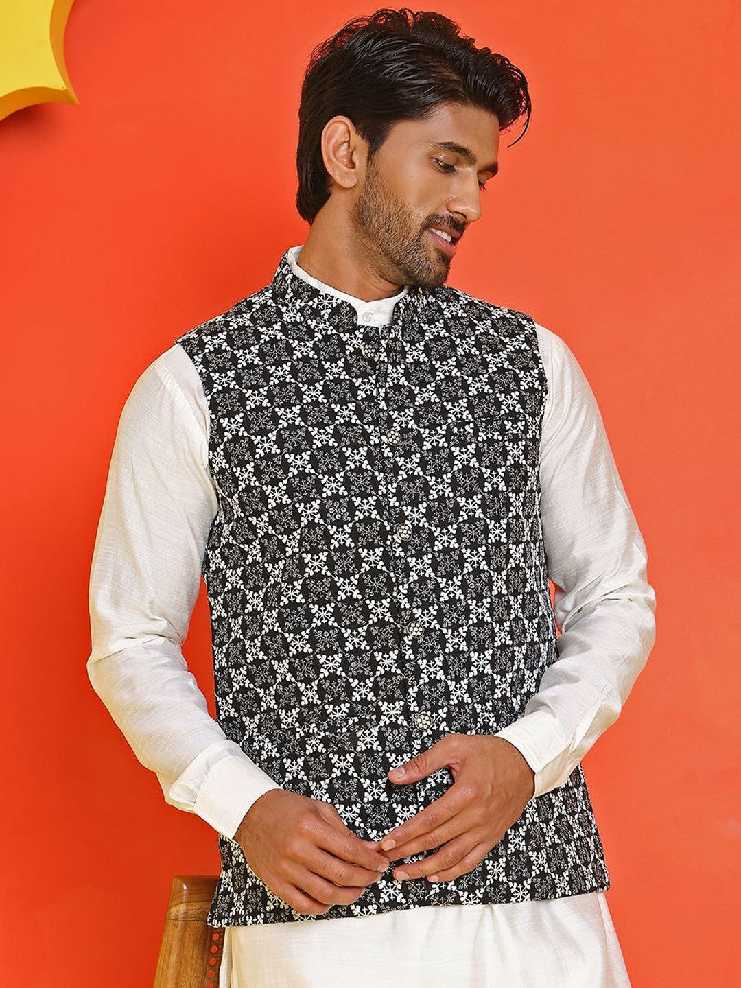 Men’s Black & White Embroidered Nehru Jacket – Sleeveless Viscose Style