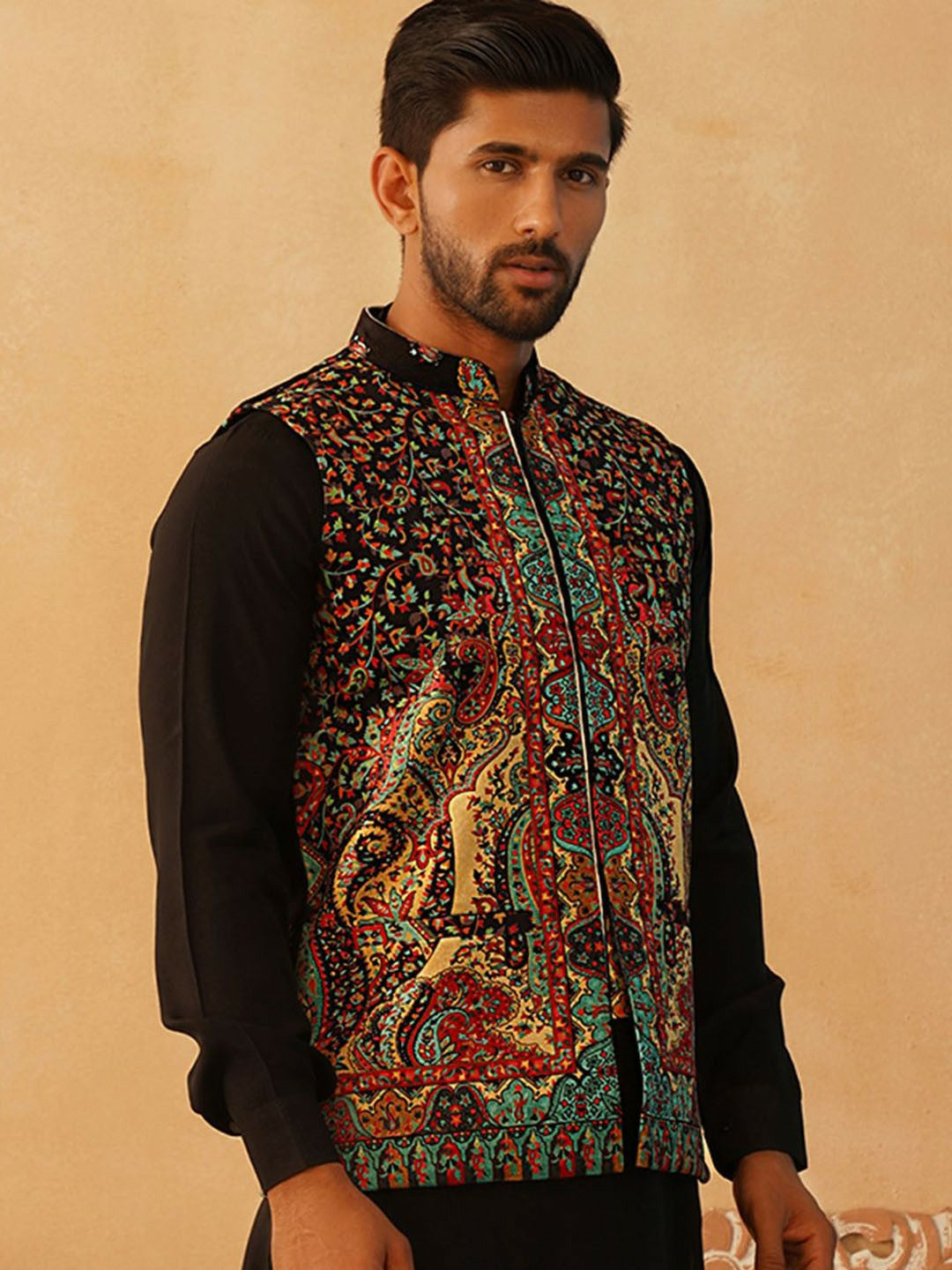 Men’s Black & Red Paisley Print Velvet Nehru Jacket – Sleeveless