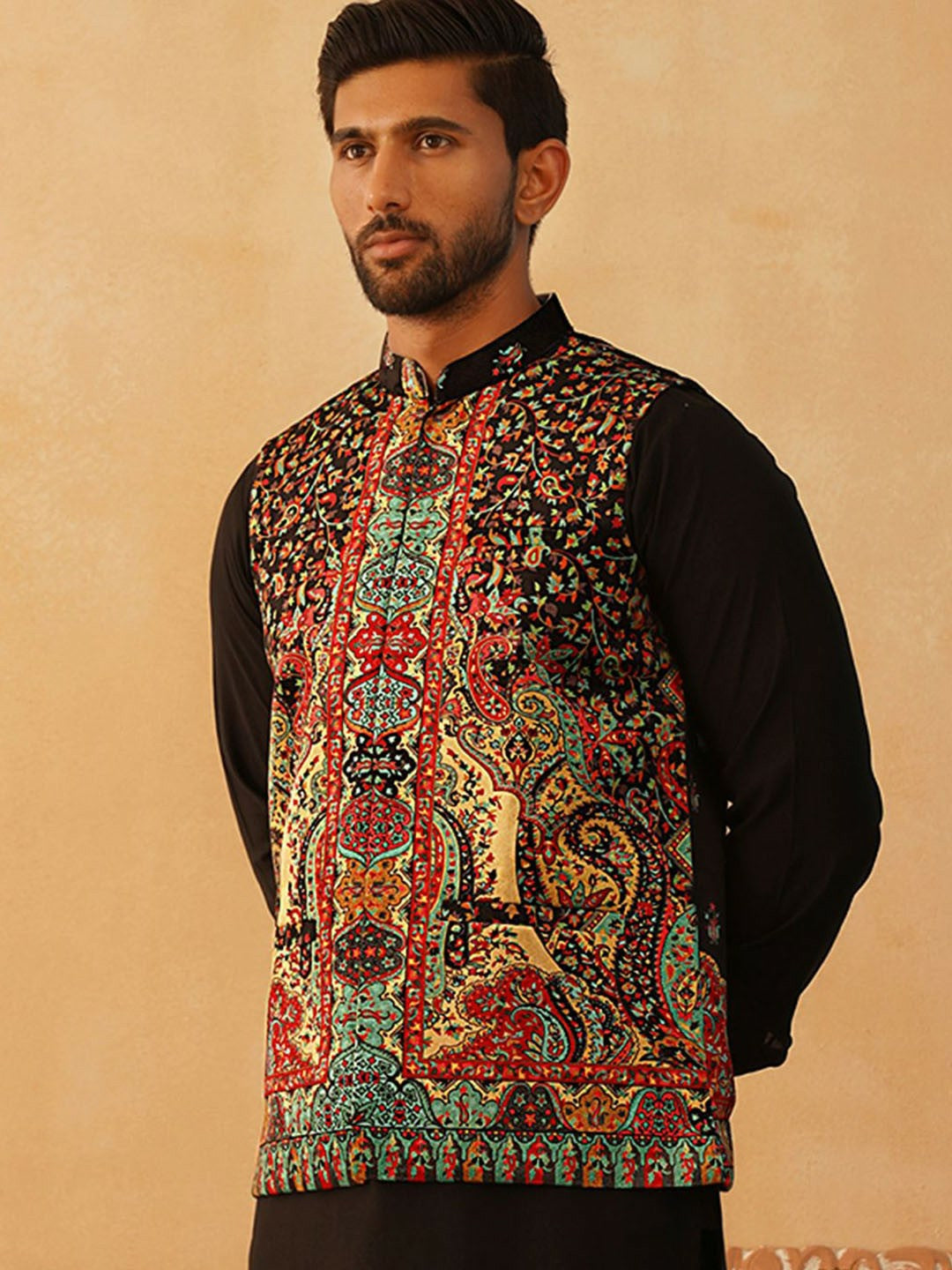 Men’s Black & Red Paisley Print Velvet Nehru Jacket – Sleeveless