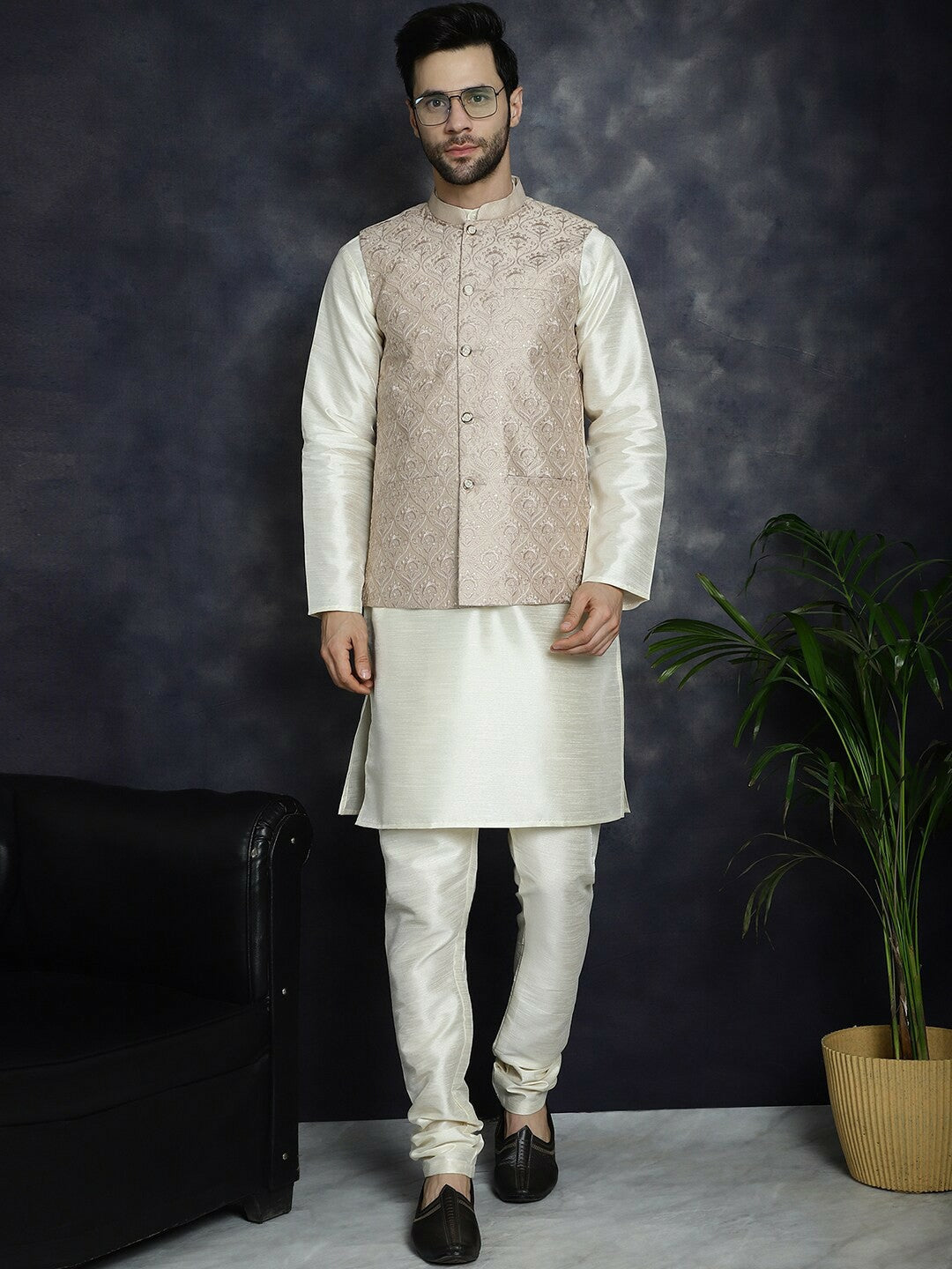 Men’s Peach Embroidered Nehru Jacket – Sequinned Silk Blend Ethnic Wear
