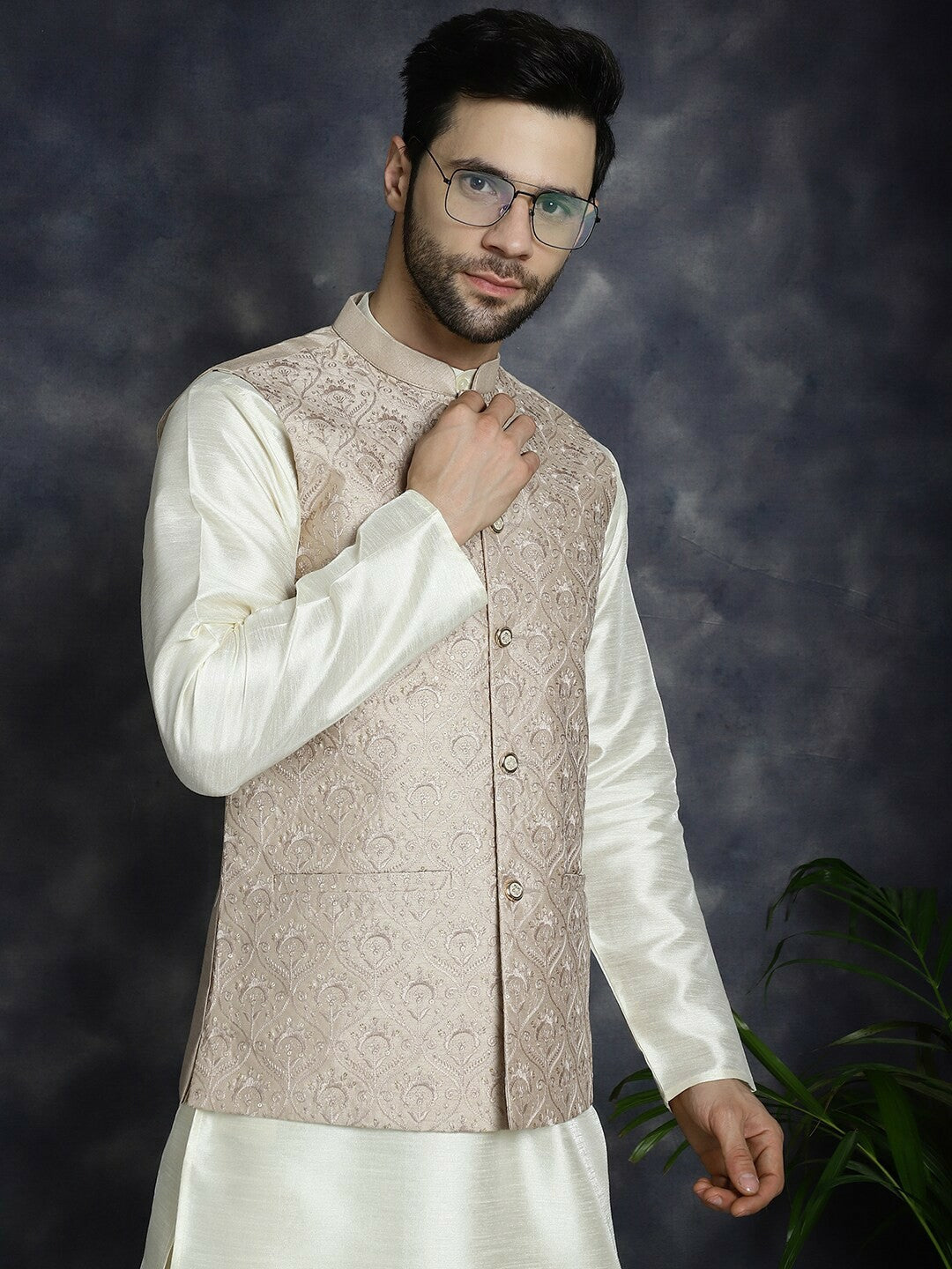 Men’s Peach Embroidered Nehru Jacket – Sequinned Silk Blend Ethnic Wear