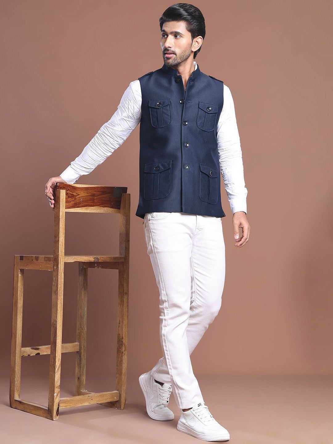 Men’s Navy Blue Solid Velvet Nehru Jacket – Mandarin Collar & 4 Pockets
