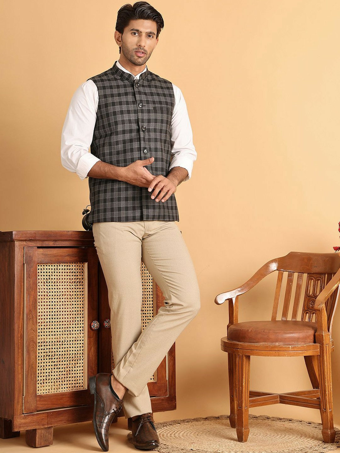 Men’s Grey & Black Checked Cotton Nehru Vest – Classic Ethnic Layer