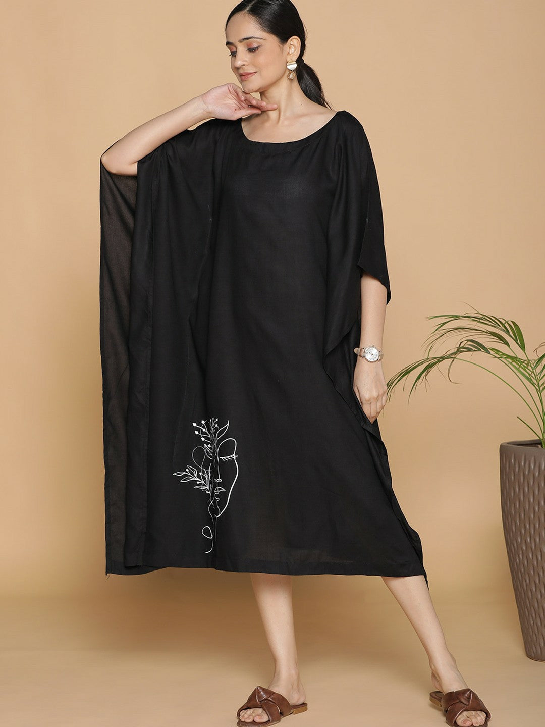 Black & White Graphic Printed Kaftan for Women – Knee-Length, Viscose Rayon | Indiaista