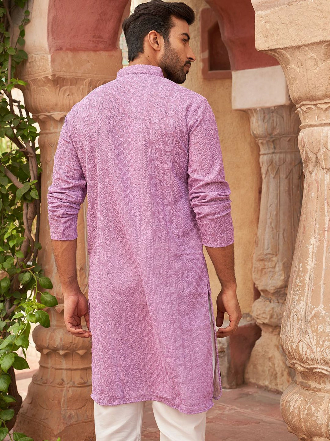 Paisley Chikankari Embroidered Georgette Kurta Set with Pyjamas – Festive Men’s Ethnic Wear