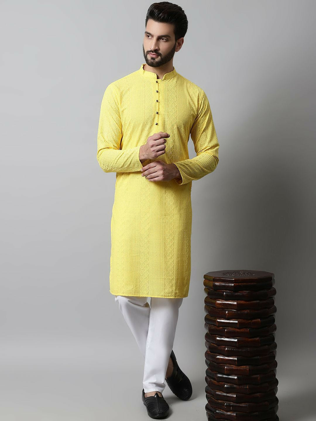 Men’s Embroidered Chikankari Cotton Kurta with Pyjamas – Traditional Ethnic Wear