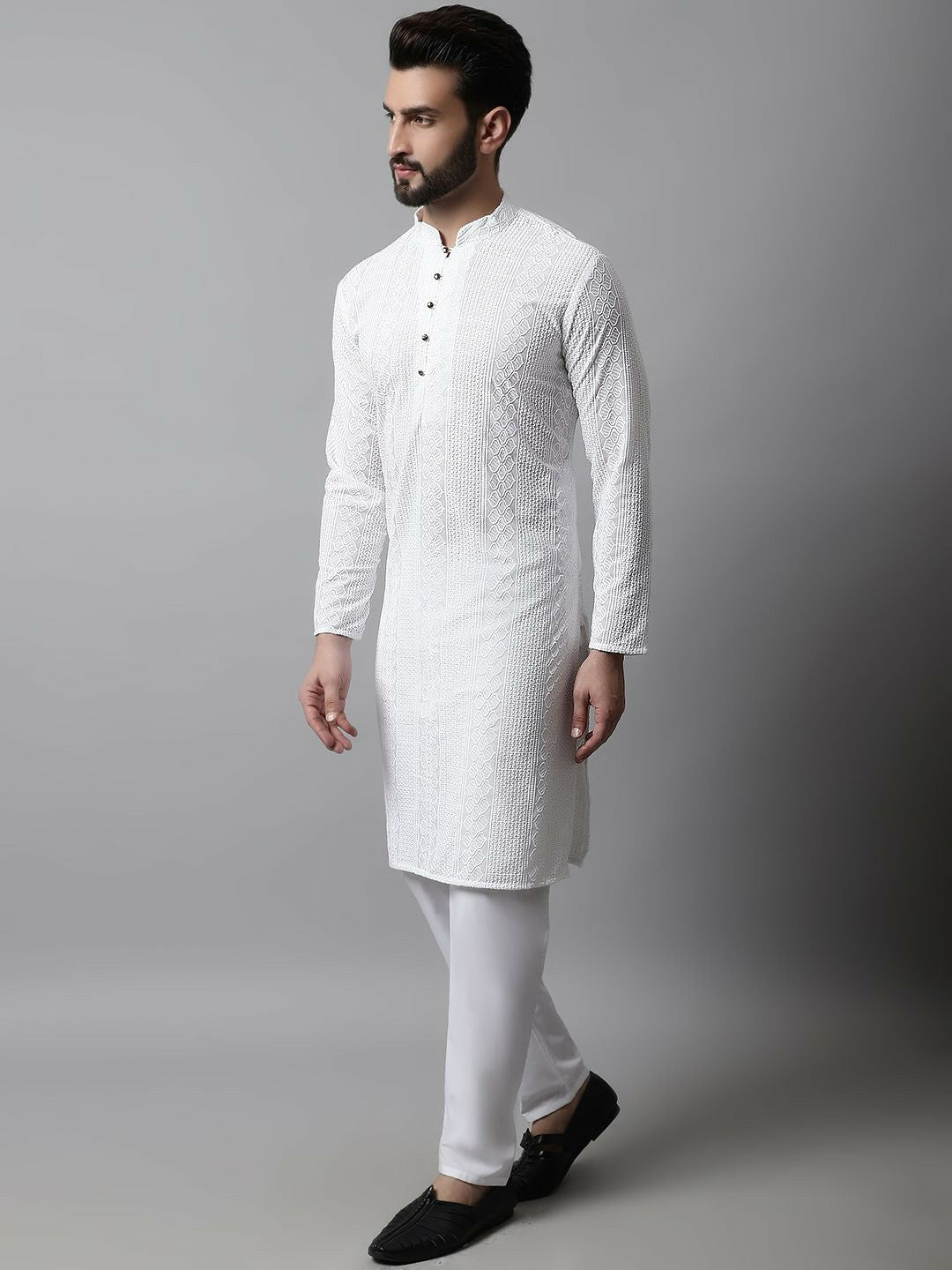 Men’s Embroidered Chikankari Cotton Kurta with Churidar – Traditional Elegance