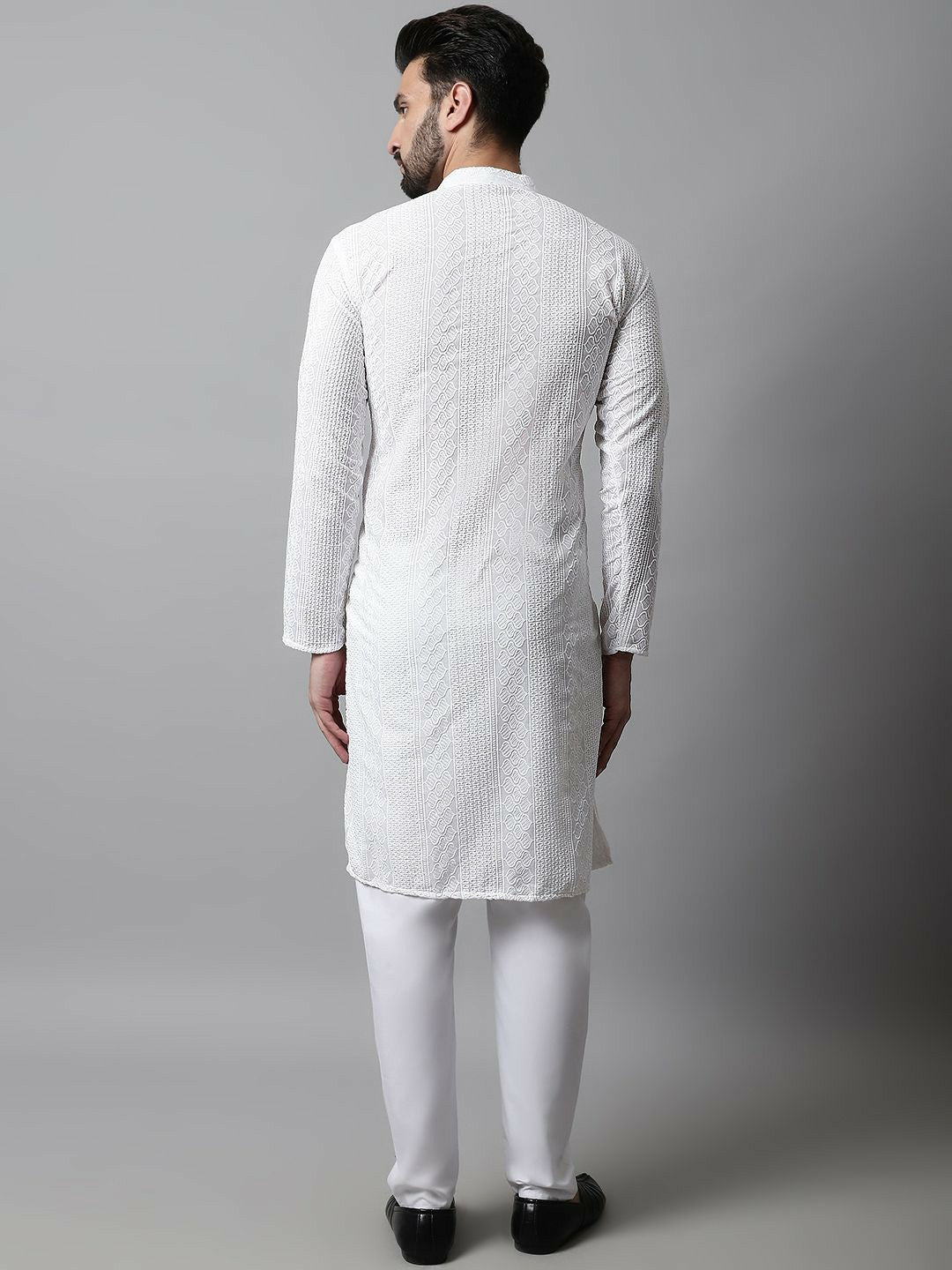 Men’s Embroidered Chikankari Cotton Kurta with Churidar – Traditional Elegance
