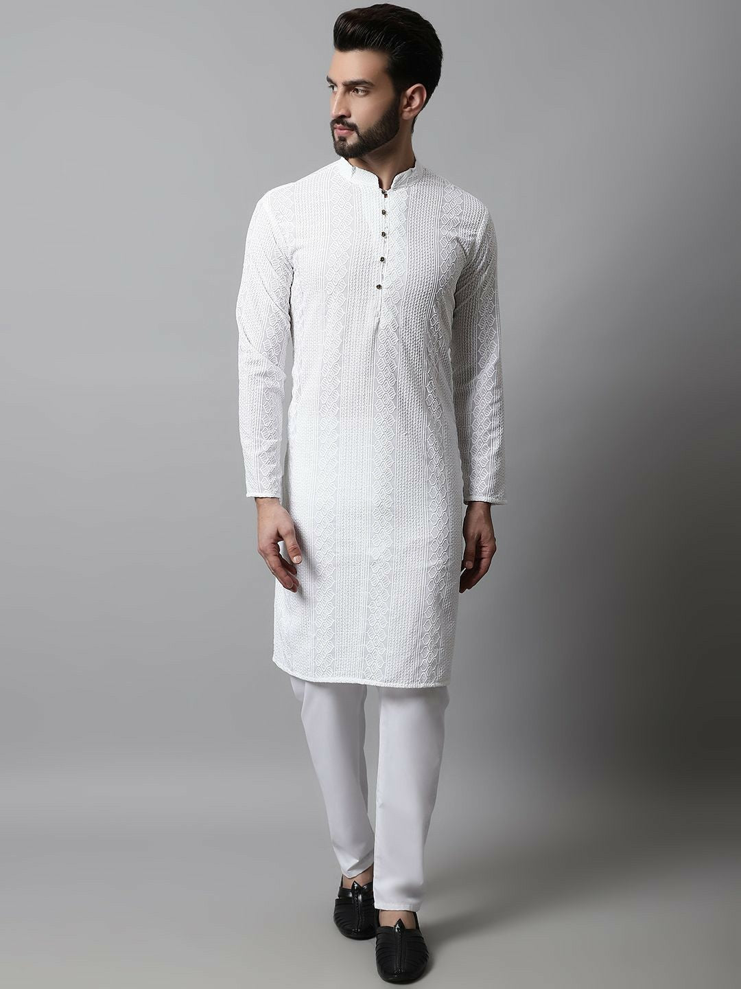 Men’s Embroidered Chikankari Cotton Kurta with Churidar – Traditional Elegance