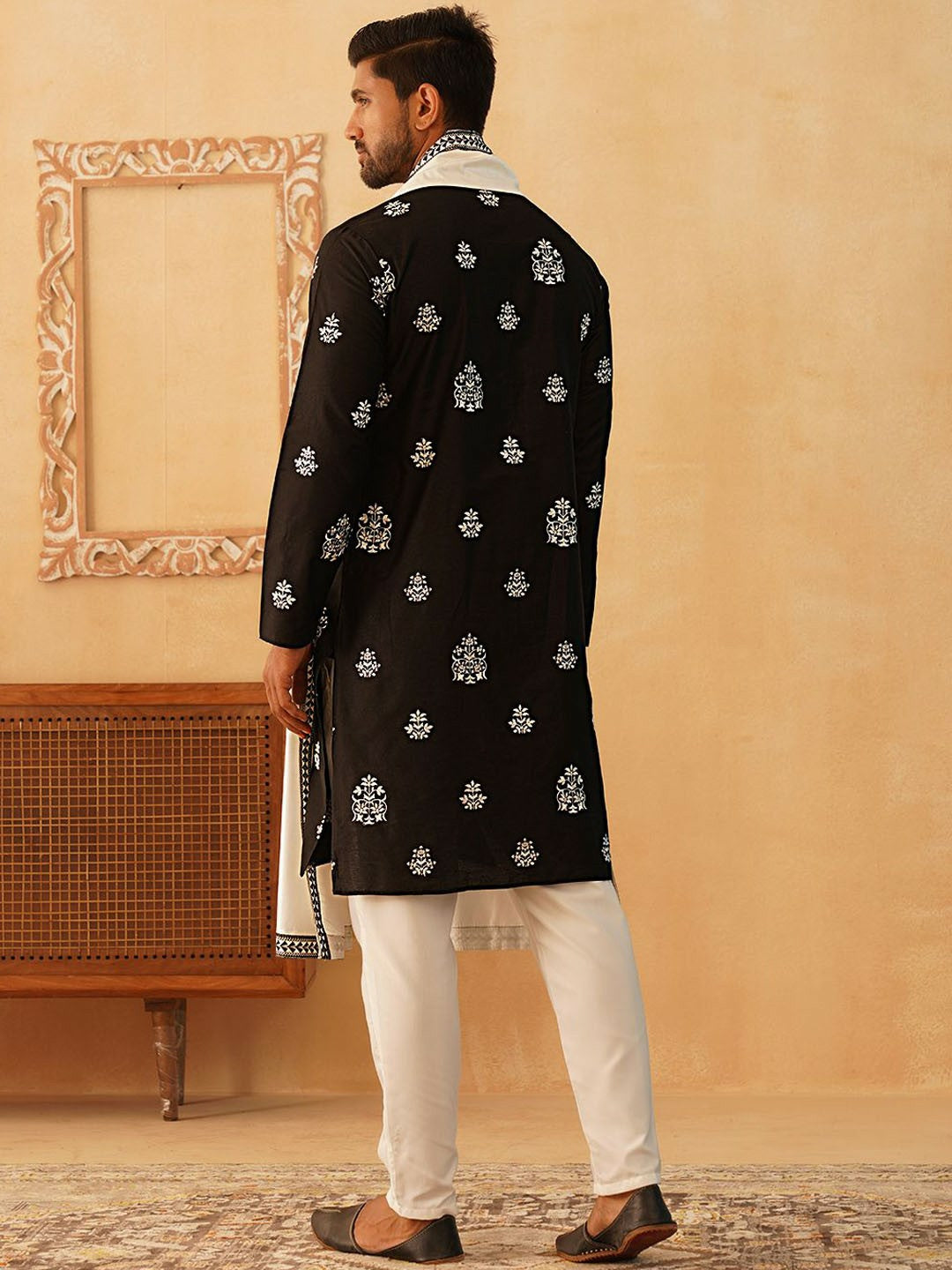 Men’s Floral Embroidered Sequinned Kurta with Pyjamas & Dupatta – Traditional Festive Set