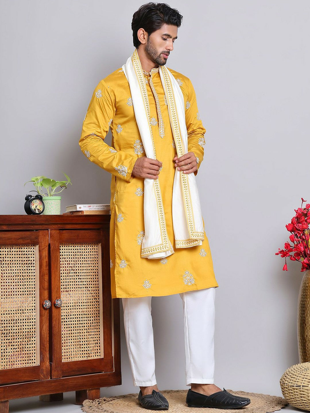 Men’s Floral Embroidered Sequinned Silk Cotton Kurta with Pyjamas & Dupatta – Festive Ethnic Set