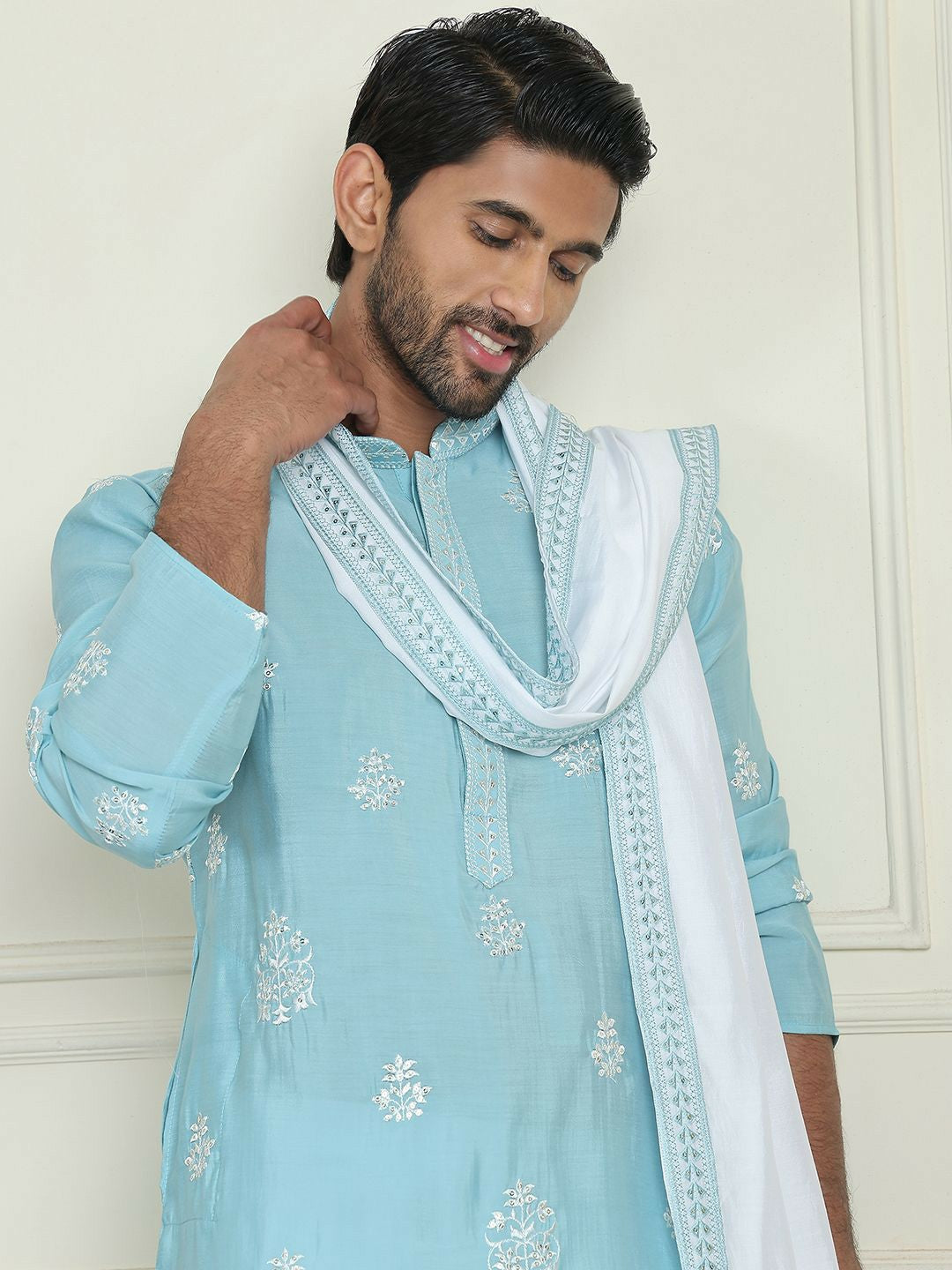 Men’s Floral Embroidered Mandarin Collar Straight Kurta with Pyjamas & Dupatta – Elegant Festive Ensemble