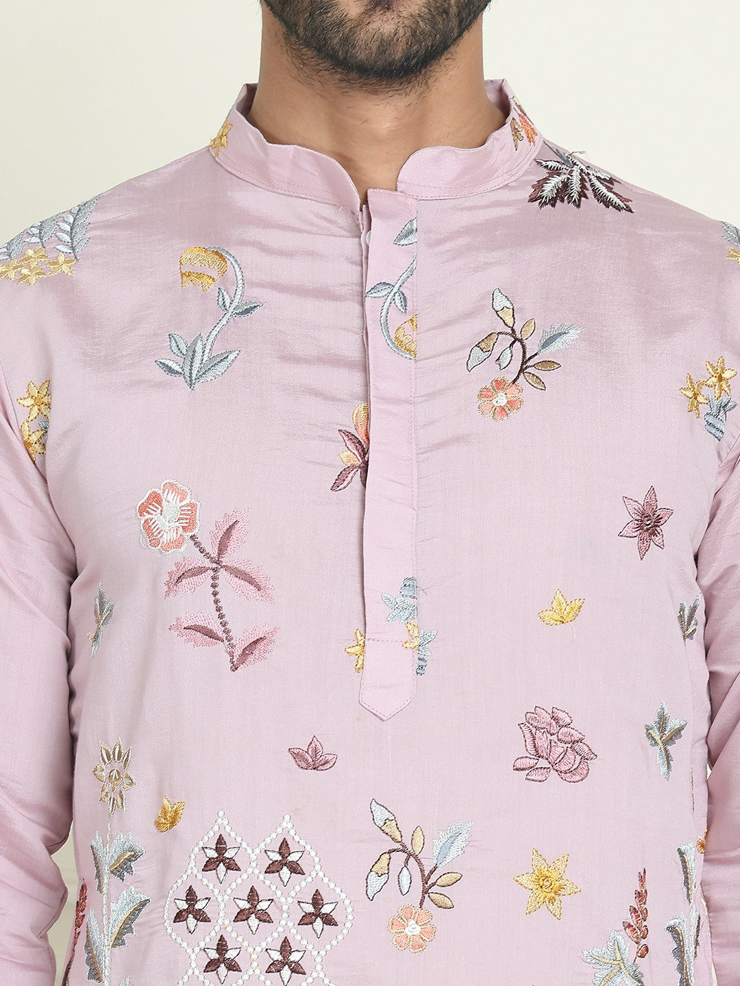Floral Embroidered Thread Work Mandarin Collar Straight Kurta with Pyjamas – Elegant Festive Ensemble