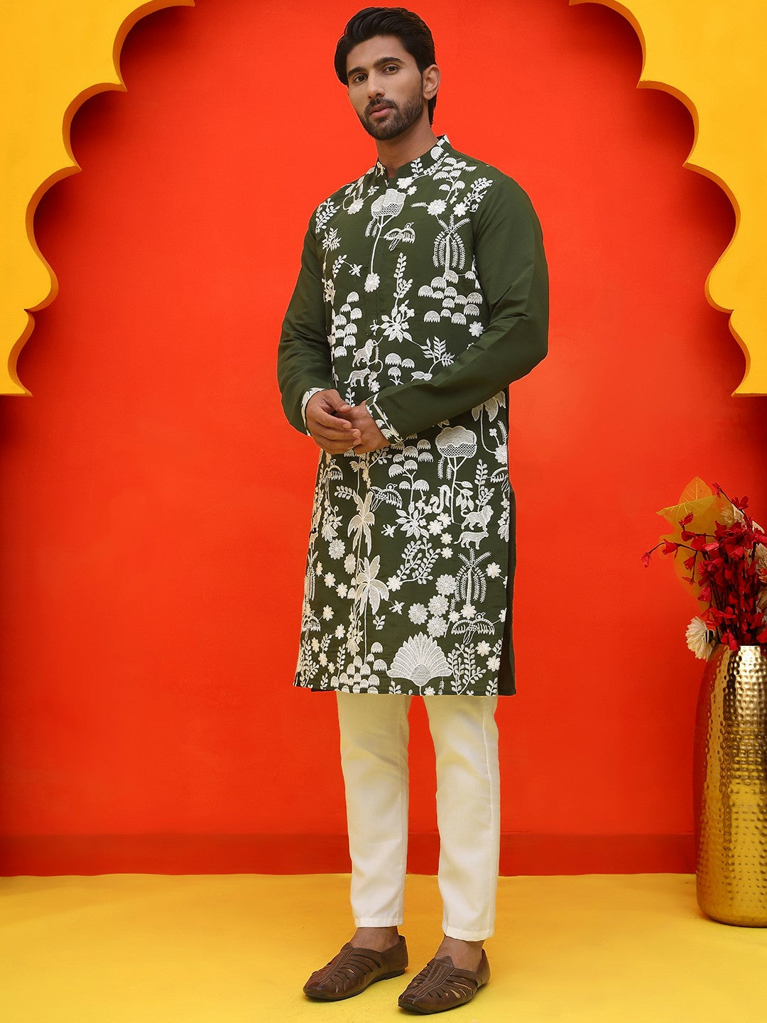 Floral Chikankari Embroidered Kurta with Pyjamas – Elegant Ethnic Set for Men