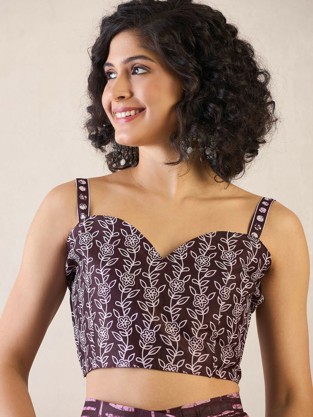 Buy Poly Cotton Ready To Wear Bagru Saree – Burgundy & White | Indiaista