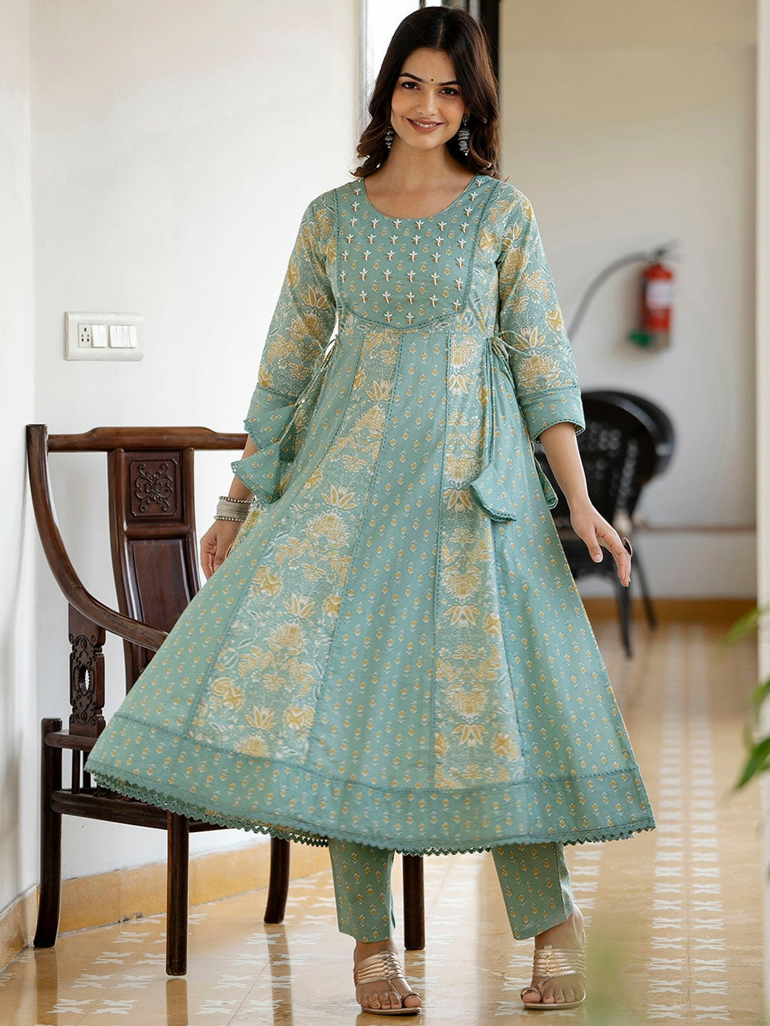 Green Floral Printed Panelled Anarkali Kurta with Trousers & Dupatta