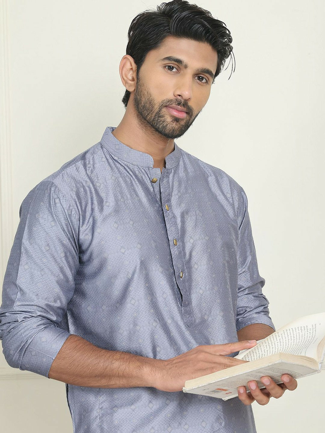 Grey Geometric Jacquard Silk Blend Kurta with Mandarin Collar