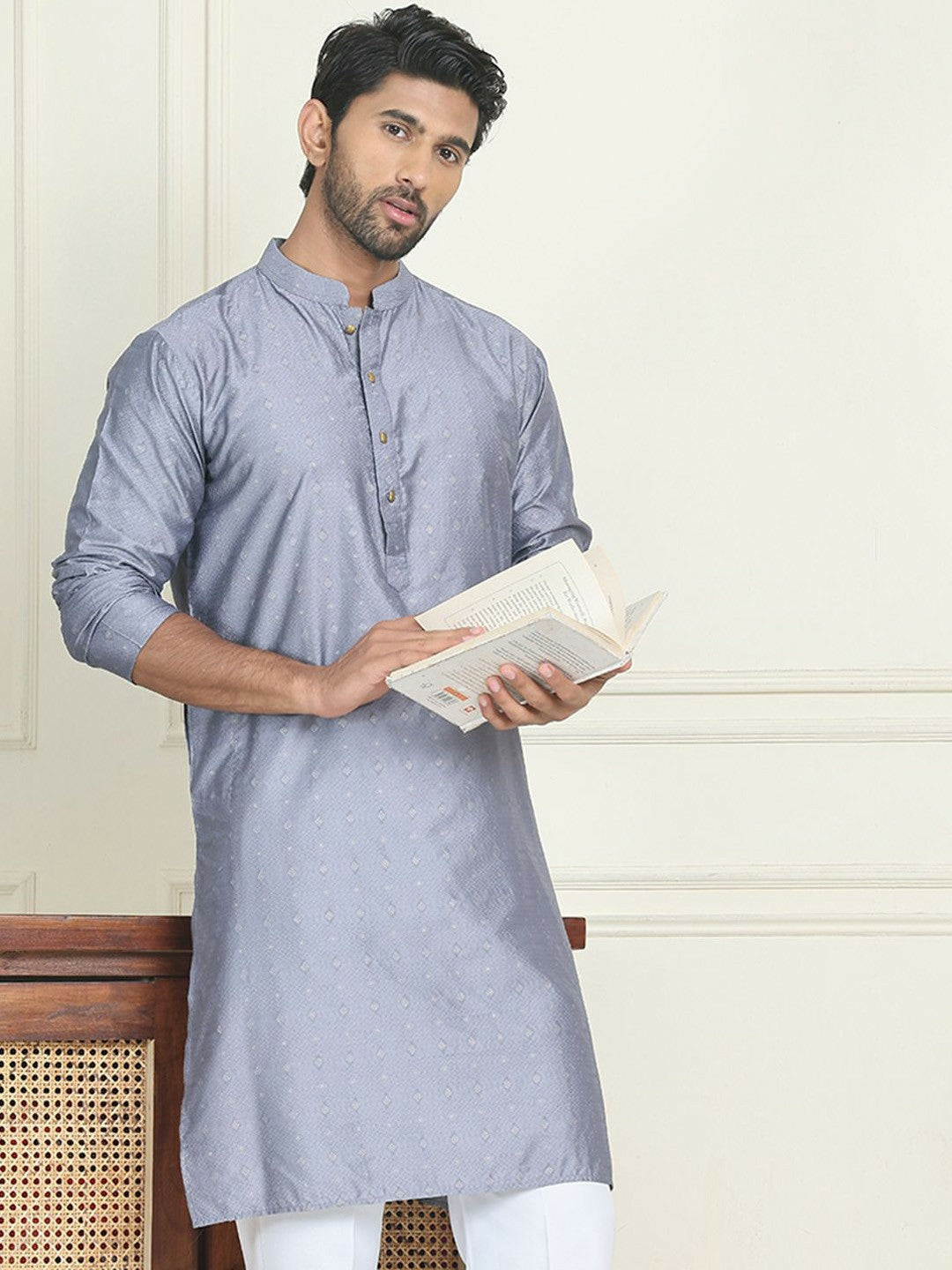 Grey Geometric Jacquard Silk Blend Kurta with Mandarin Collar