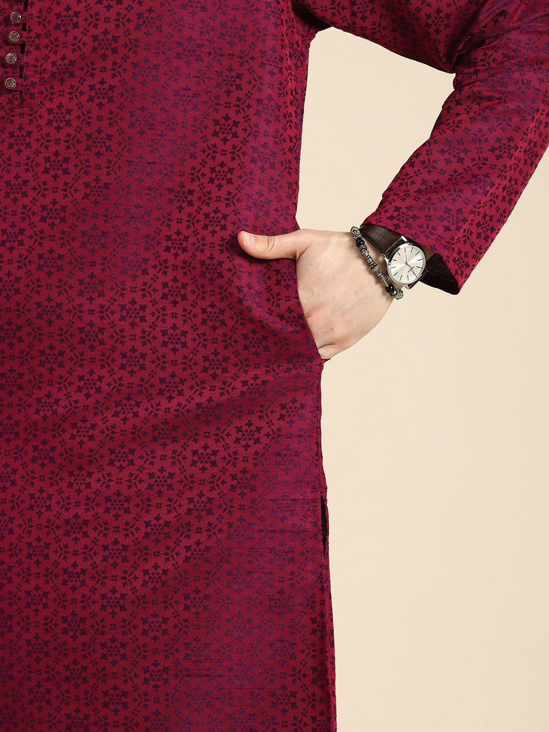 Red Floral Embroidered Jacquard Long Kurta with Mandarin Collar