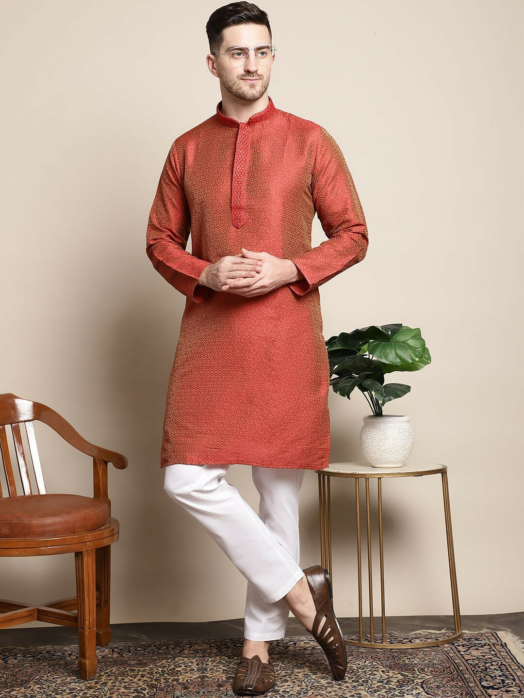Red Floral Jacquard Cotton-Silk Kurta for Men with Short Sleeves