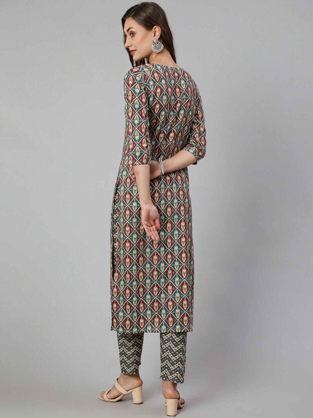 Women Kurta Set - Bollywood Ethnic Motif Printed Pure Cotton Kurta With Trousers