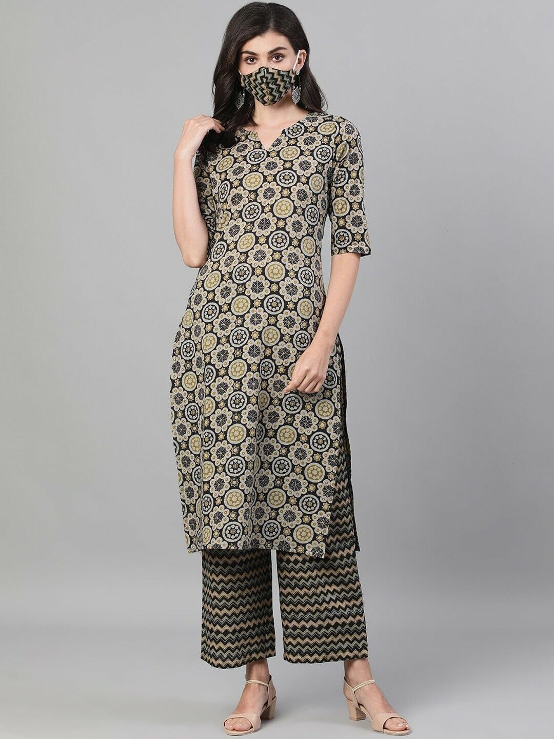 Women's Kurta Set - Bollywood Pakistani Women Black Printed Kurti with Palazzos