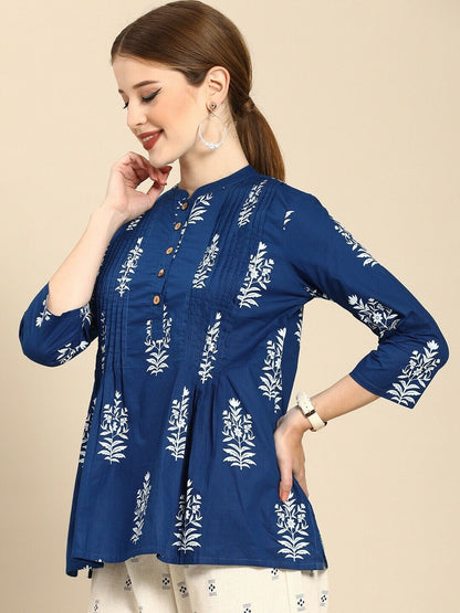 Women Kurta - Bollywood Indian Pakistani Navy Blue & White Cotton Pleated Kurti