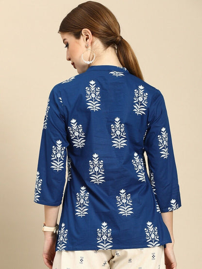 Women Kurta - Bollywood Indian Pakistani Navy Blue & White Cotton Pleated Kurti