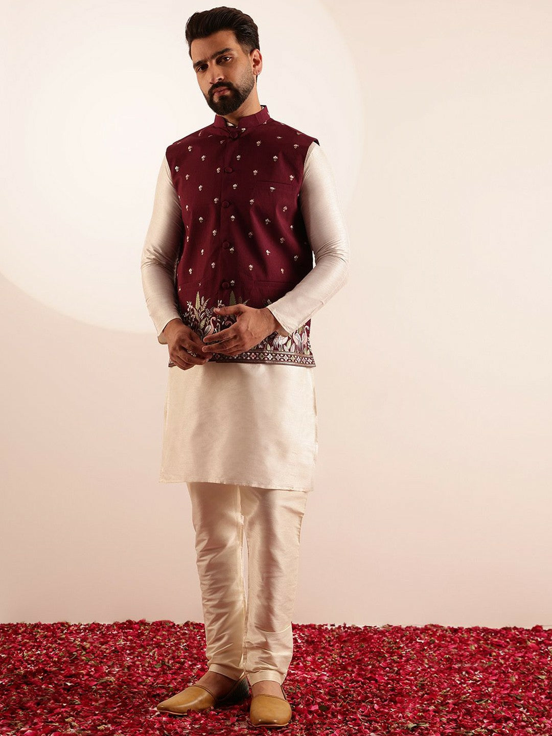 Men’s Classic Straight Kurta Set with Pyjamas & Nehru Jacket – Elegant Traditional Wear