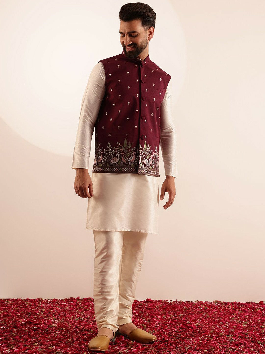 Men’s Classic Straight Kurta Set with Pyjamas & Nehru Jacket – Elegant Traditional Wear