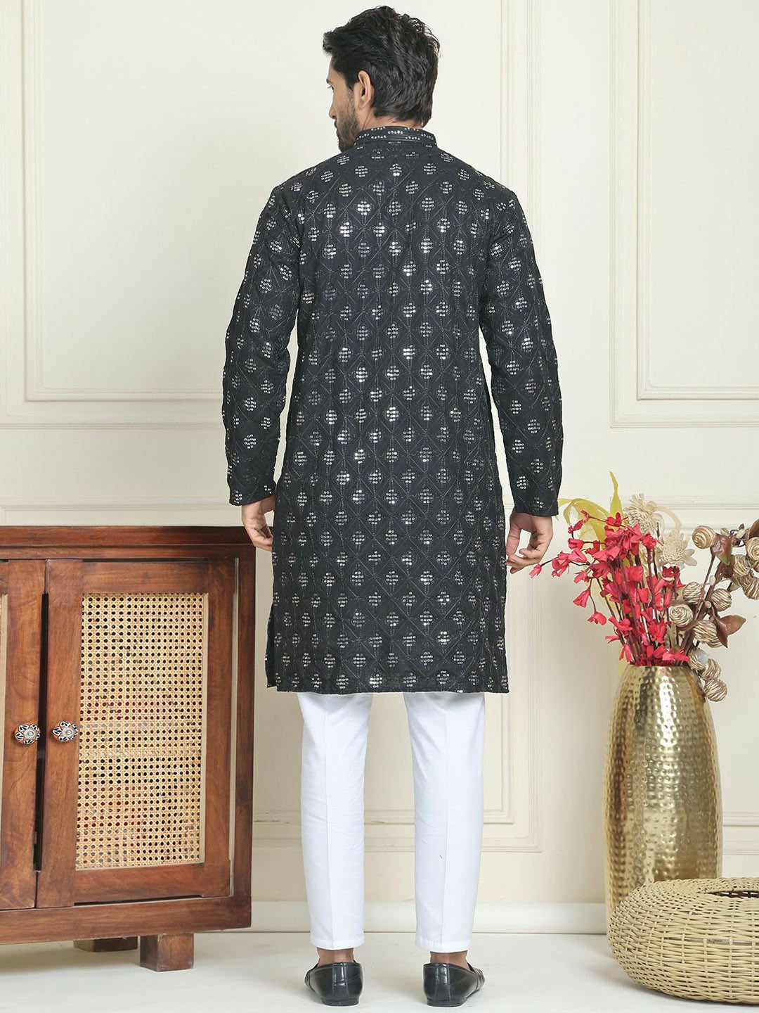 Men’s Black Embroidered Kurta with Pyjamas
