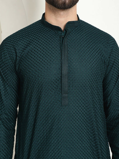 Green Geometric Embroidered Men’s Kurta – Mandarin Collar, Pure Cotton, Knee-Length | Indiaista