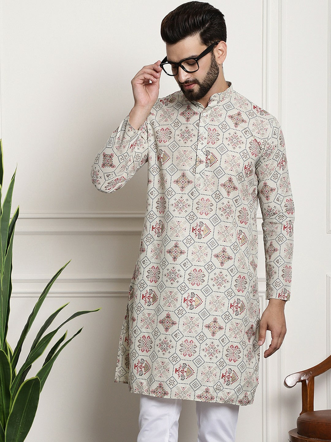 Men’s Cream-Coloured Geometric Printed Kurta – Mandarin Collar, Knee-Length, Regular Cotton | Indiaista