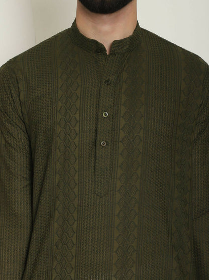 Men's Green Geometric Embroidered Kurta with Mandarin Collar – Pure Cotton, Thread Work, Knee-Length | Indiaista