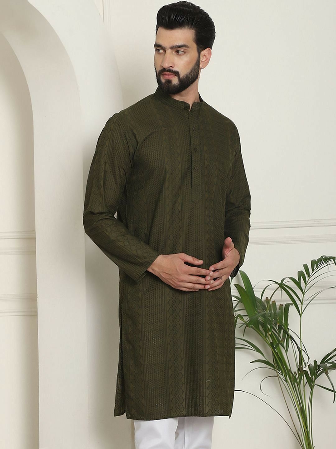 Men's Green Geometric Embroidered Kurta with Mandarin Collar – Pure Cotton, Thread Work, Knee-Length | Indiaista