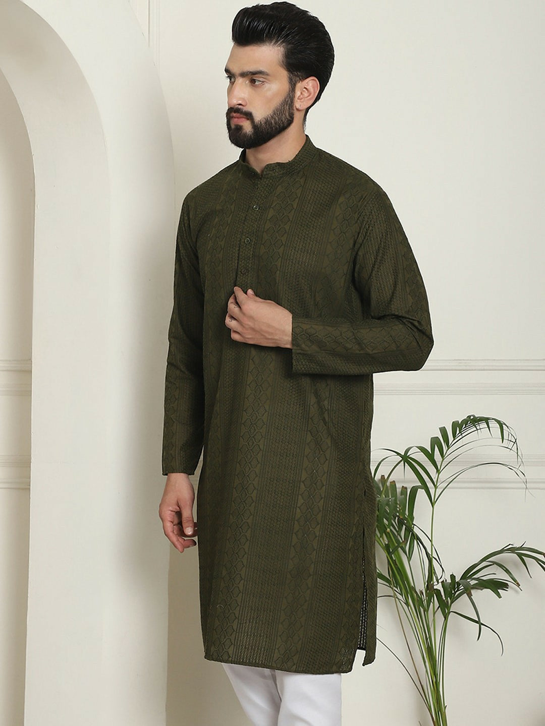 Men's Green Geometric Embroidered Kurta with Mandarin Collar – Pure Cotton, Thread Work, Knee-Length | Indiaista