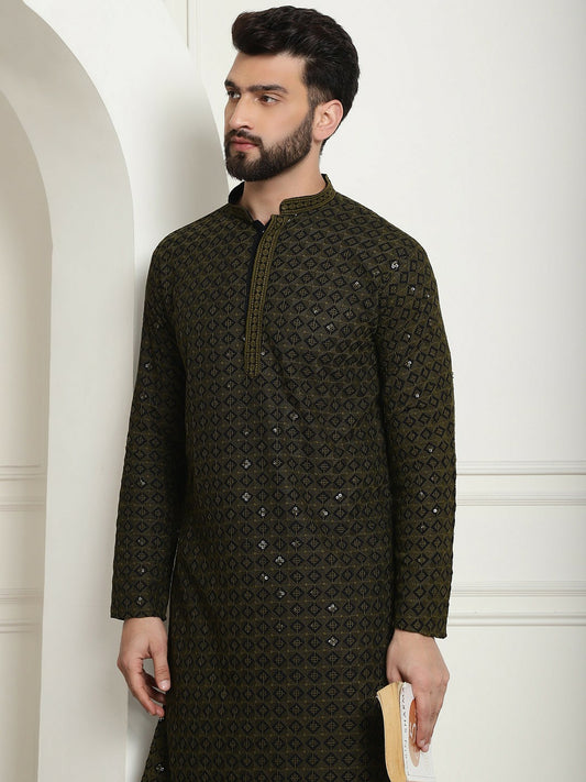 Olive Green Geometric Embroidered Men’s Kurta – Mandarin Collar, Thread Work, Cotton Ethnic Wear | Indiaista