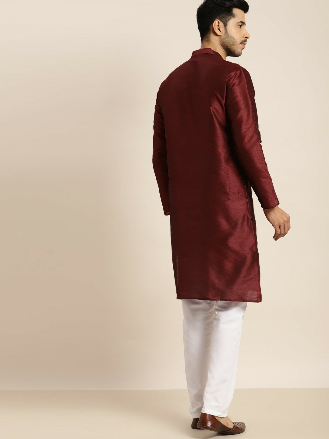 Men's Maroon Solid Kurta – Mandarin Collar, Silk Fabric, Knee-Length | Indiaista