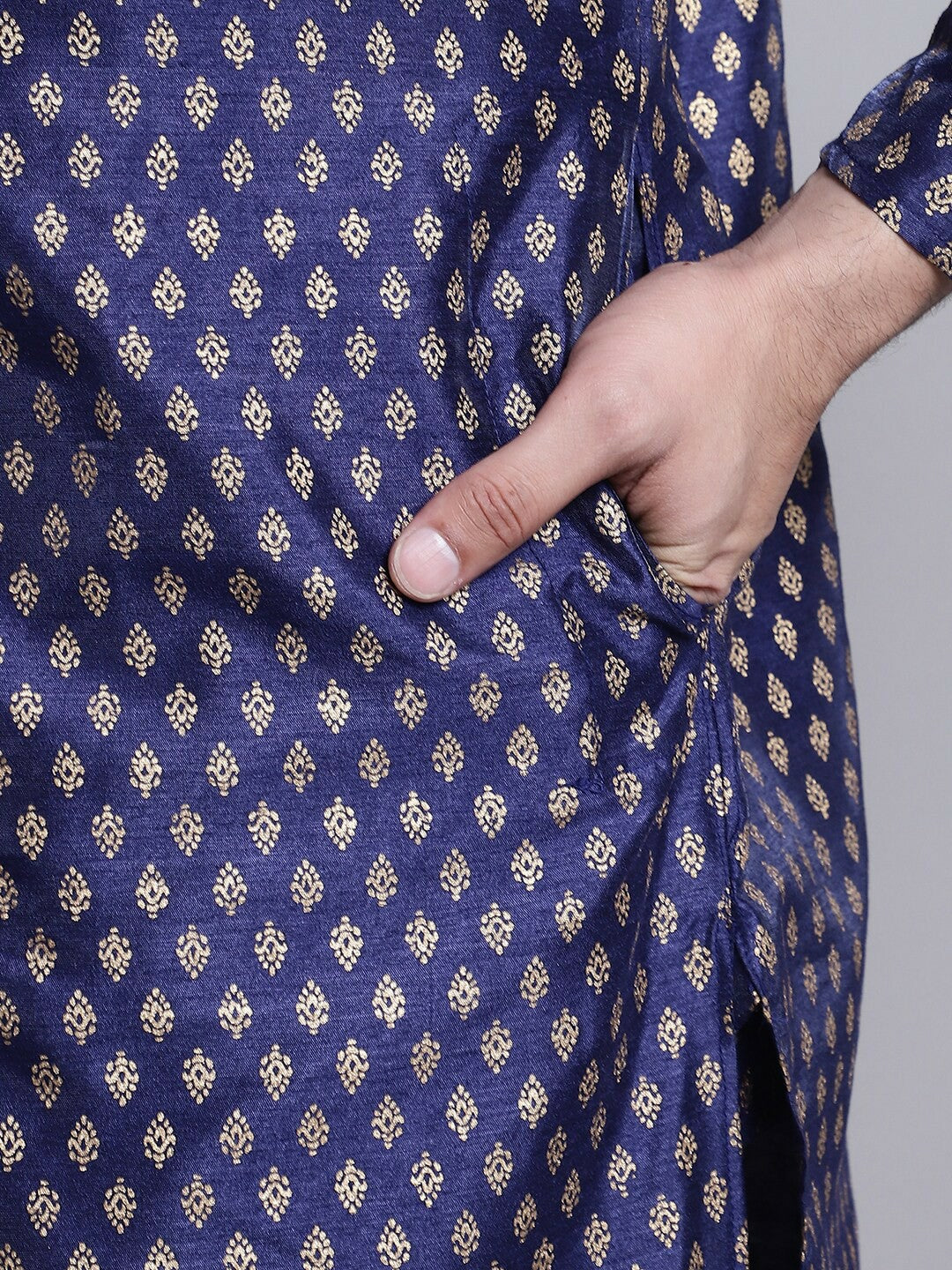 Navy Blue Geometric Printed Kurta for Men – Ethnic Motifs, Mandarin Collar, Silk Fabric | Indiaista