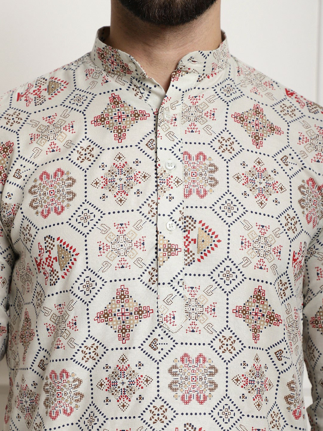 Men’s Cream-Coloured Geometric Printed Kurta – Mandarin Collar, Knee-Length, Regular Cotton | Indiaista