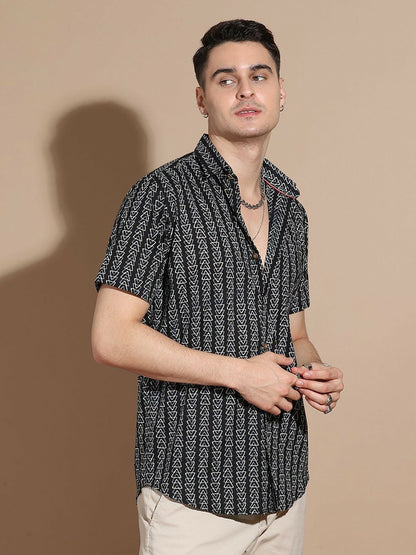 Men’s Black Geometric Print Cotton Shirt – Sharp Style, Everyday Ease